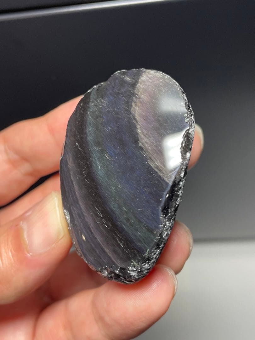 研磨品　十勝石玲瓏　レインボーオブシディアン