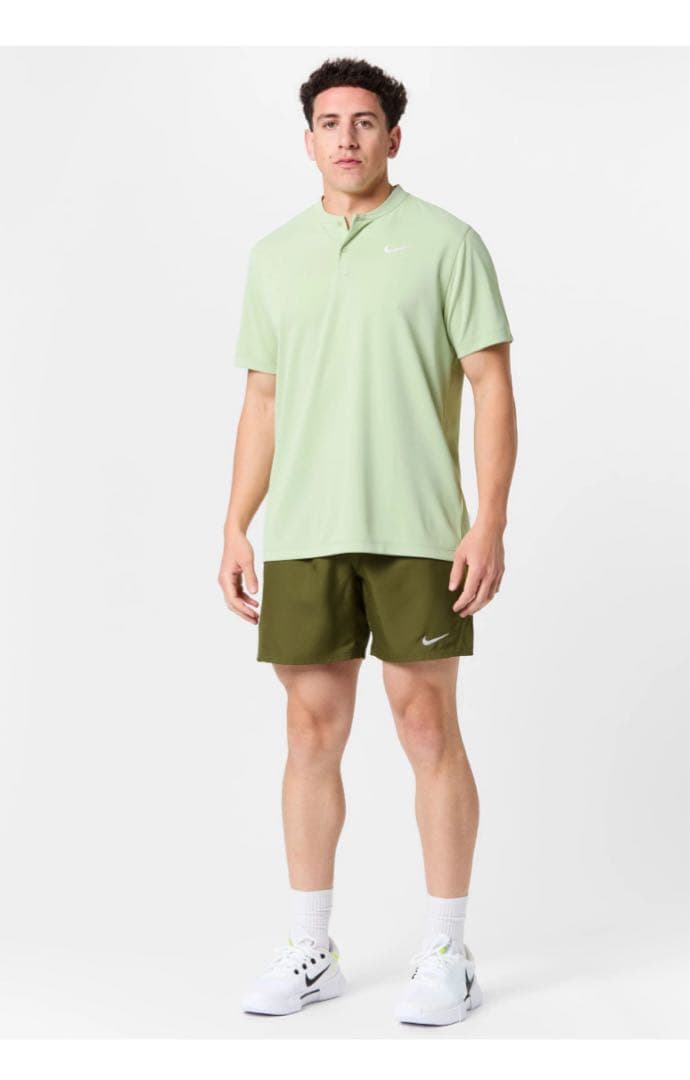 Nike オリーブグリーン ショートパンツSサイズ　テニスウェア