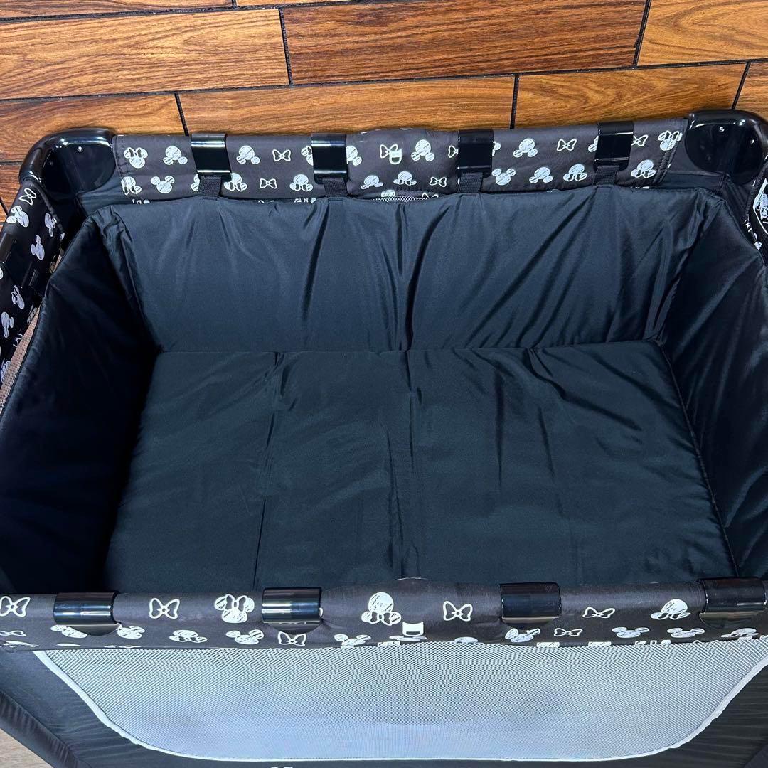 美品 katoji カトージ ポータブルベビーベッド ミッキー ベビーサークル