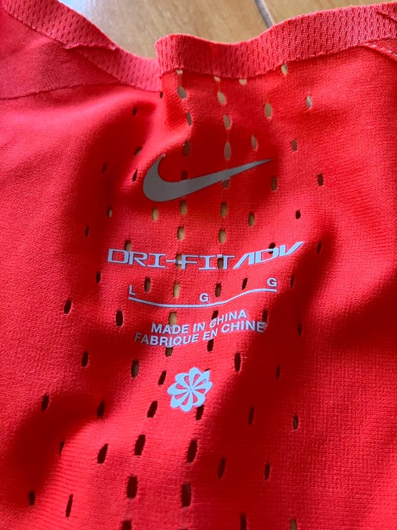 Nikeエアロスイフト シングレット