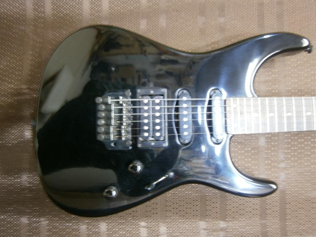 期間限定特価・フェルナンデス＜SSH＞Lシリアル・ボディクラッシャー