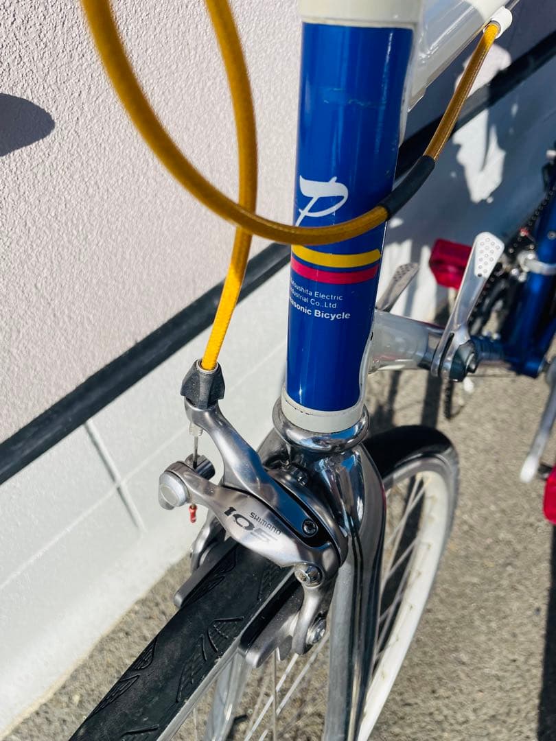 青いロードバイク Shimano 105