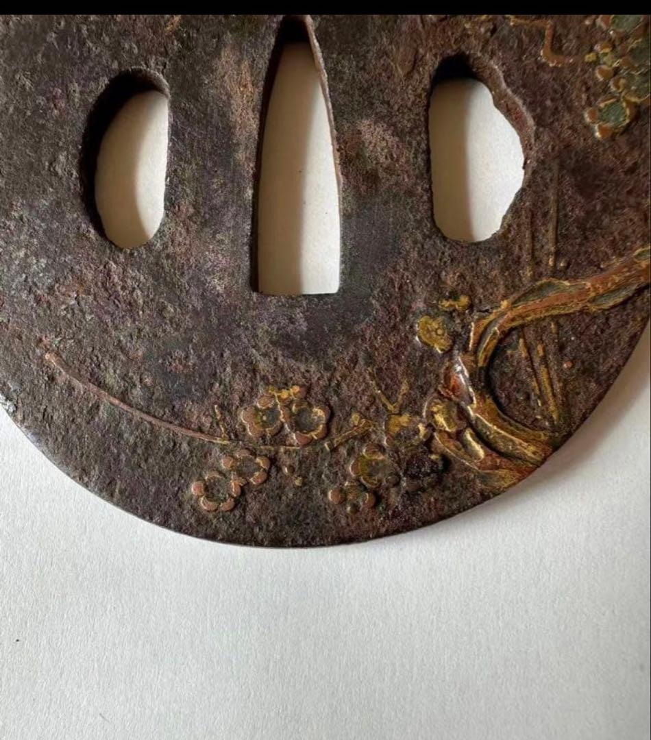 鍔 鉄地 象嵌 鐔　鉄地つば 梅の花 図 刀装具 古美術 時代物 X26E