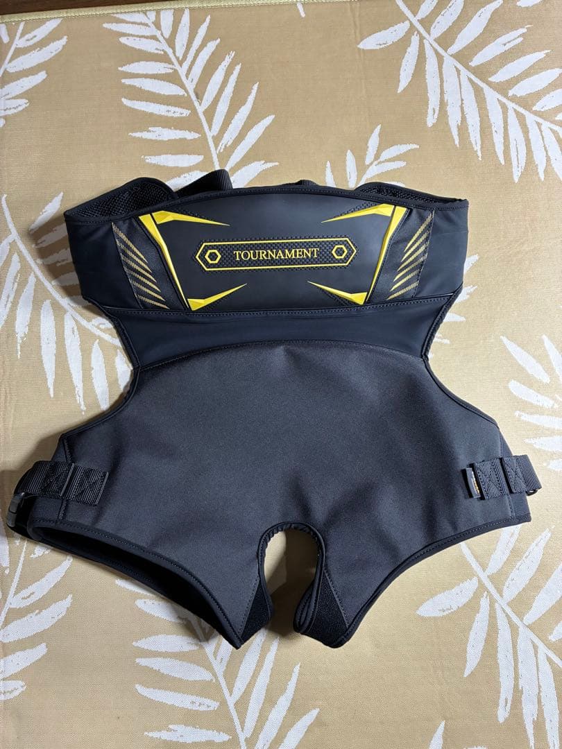 未使用　ダイワ　トーナメント　ヒップガード　サイズＬ　検）クーラー　バッカン