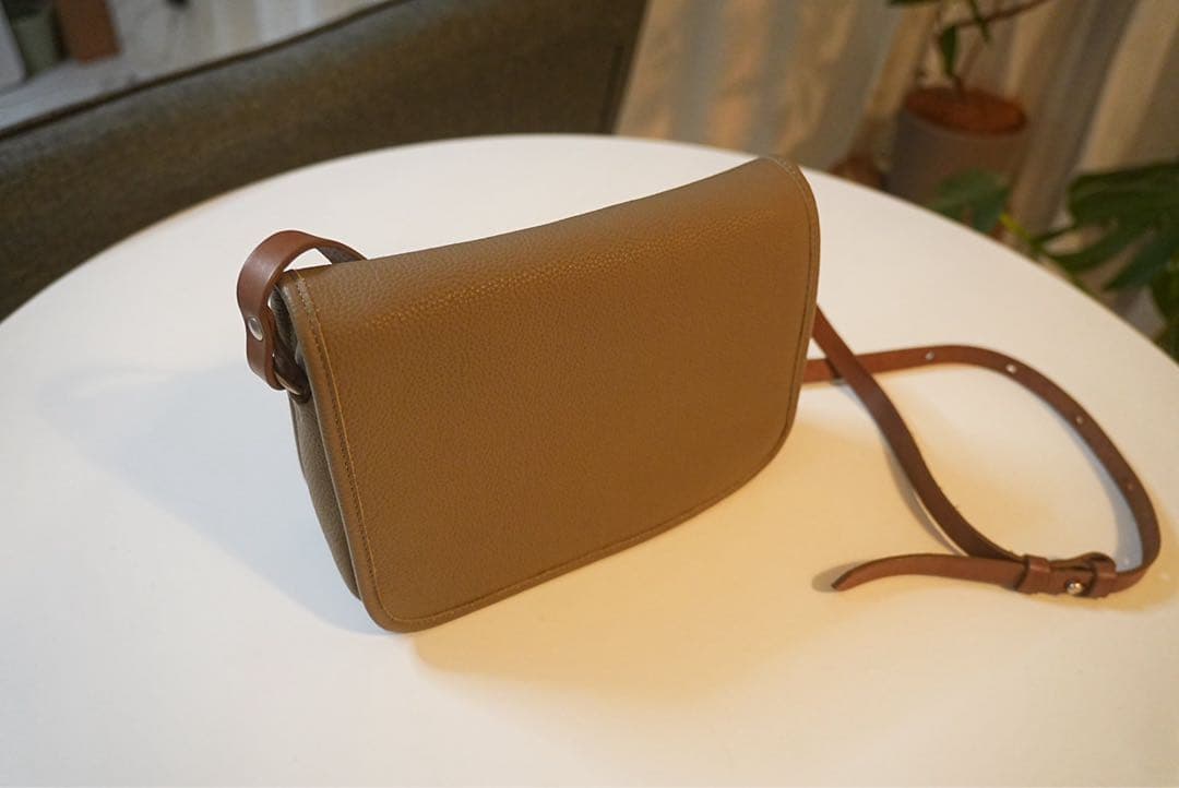 SLOW スロウ / shrinkシュリンクレザーショルダーバッグ