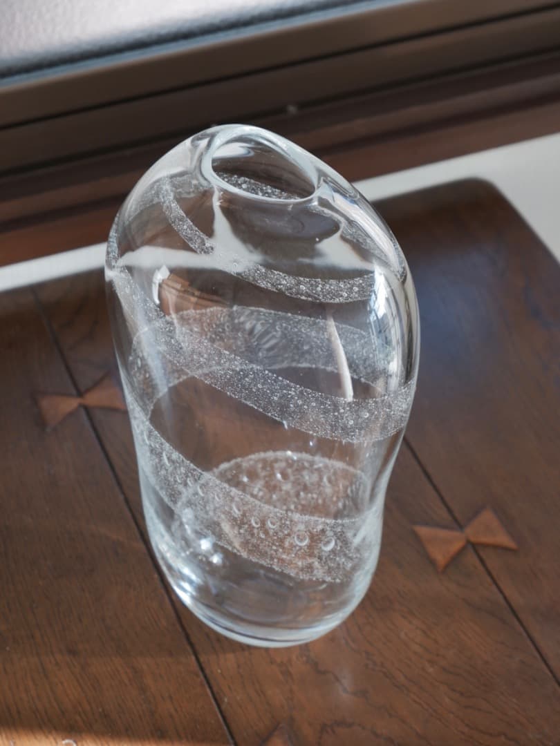片桐芳明　ガラス　花瓶　宙吹き技法　稀少　華道具　現代芸術　Q1997