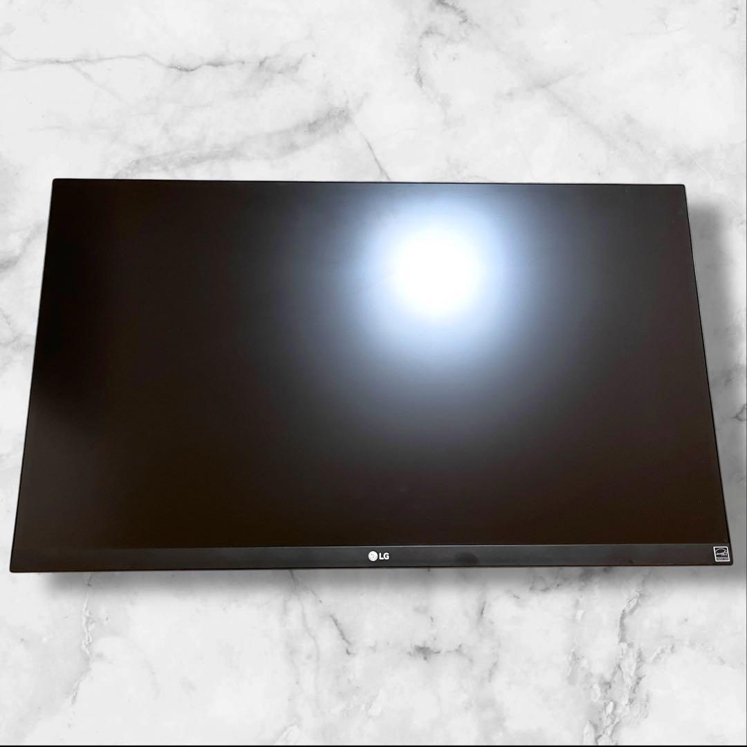 LG ディスプレイ モニター　27UL650