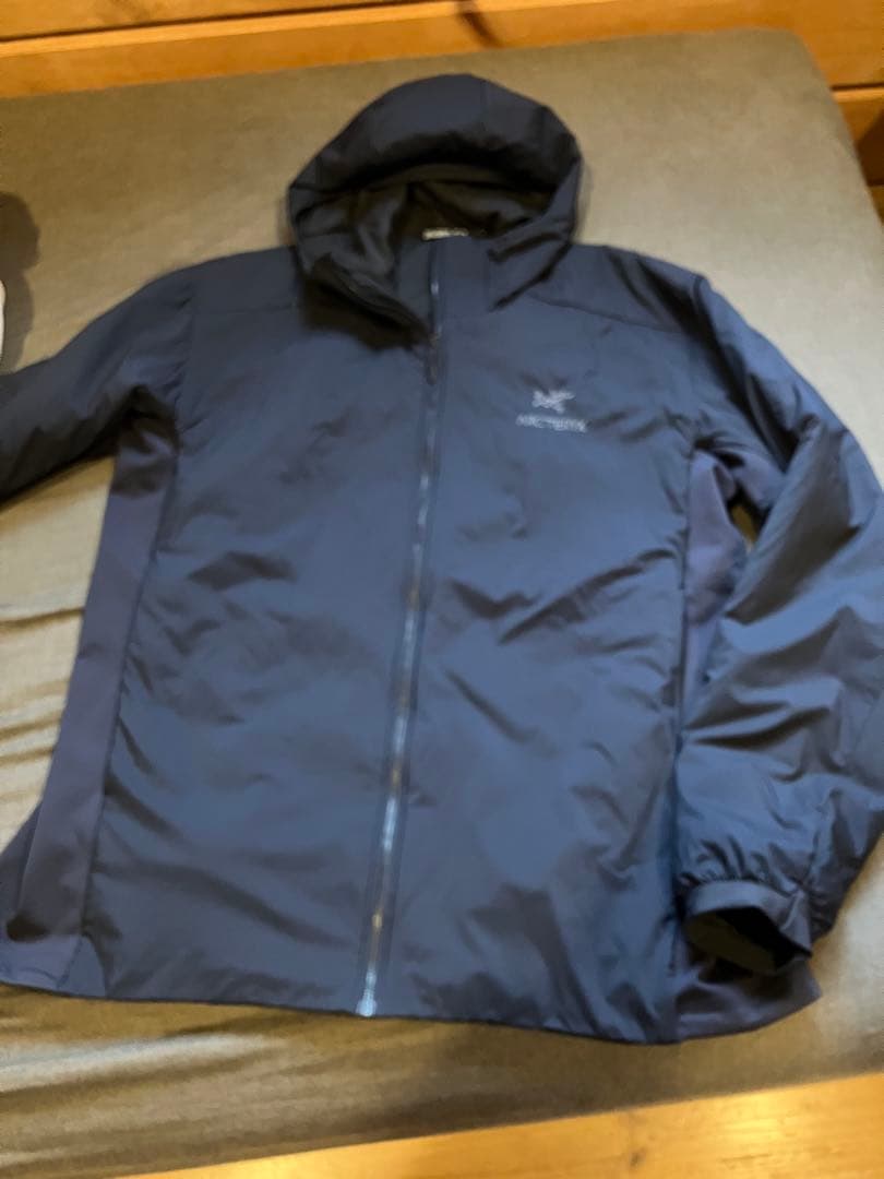 美品！タグ付き　ARC'TERYXAtomHoody XXL ブルゾン