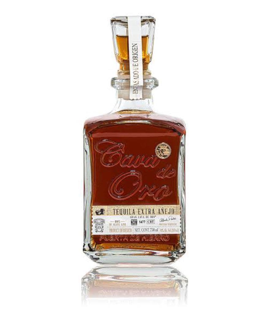 Cava de Oro（カヴァ・デ・オロ）エクストラ・アネホ・テキーラ