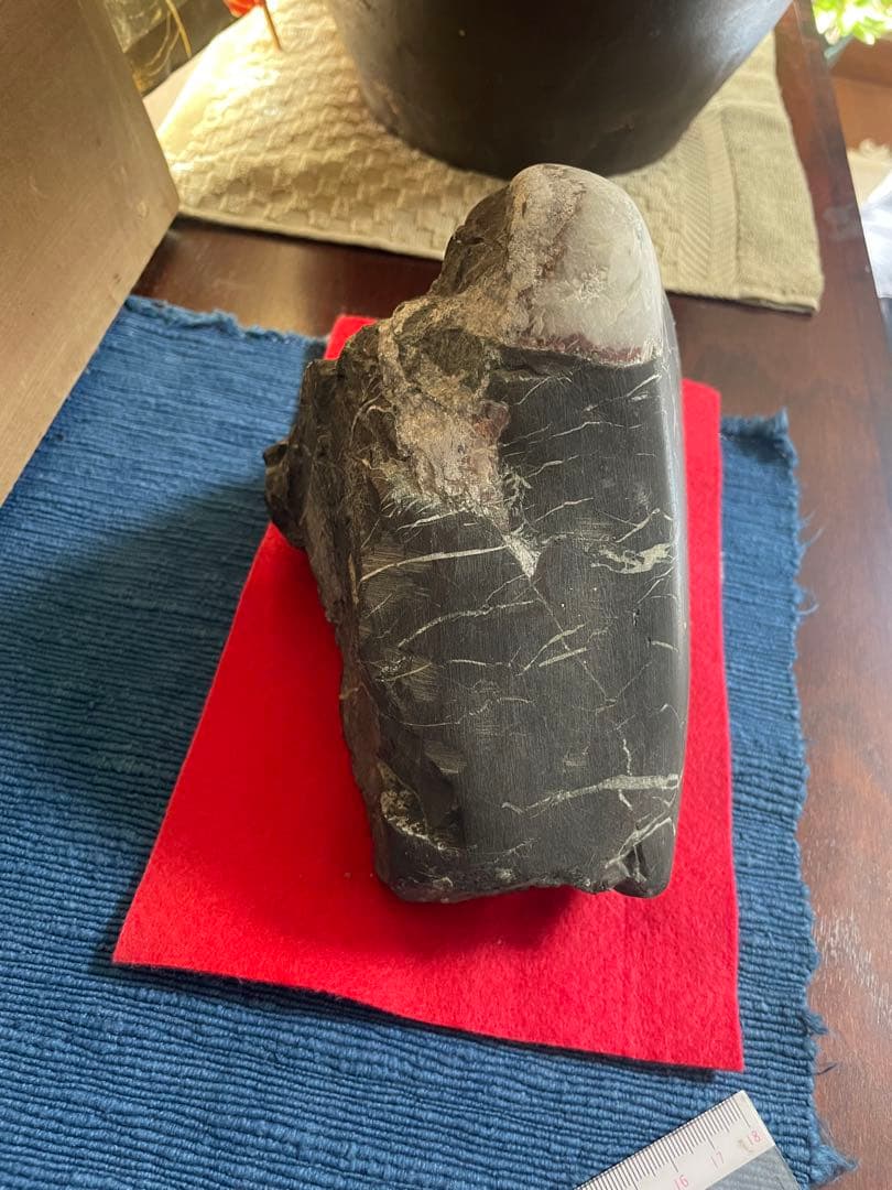 山形 水石 黒白模様 約18cm