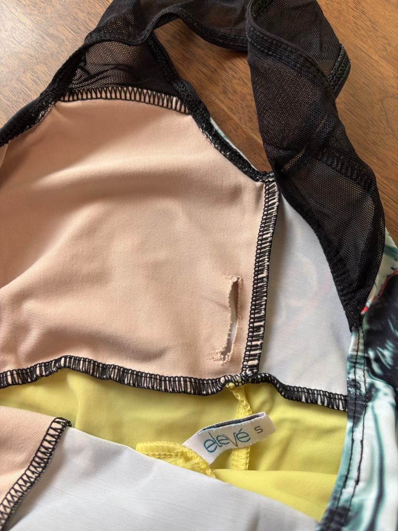 エレベ　バレエレオタード