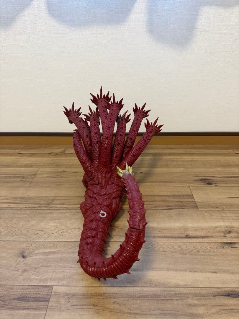 ヤマタノオロチ フィギュア