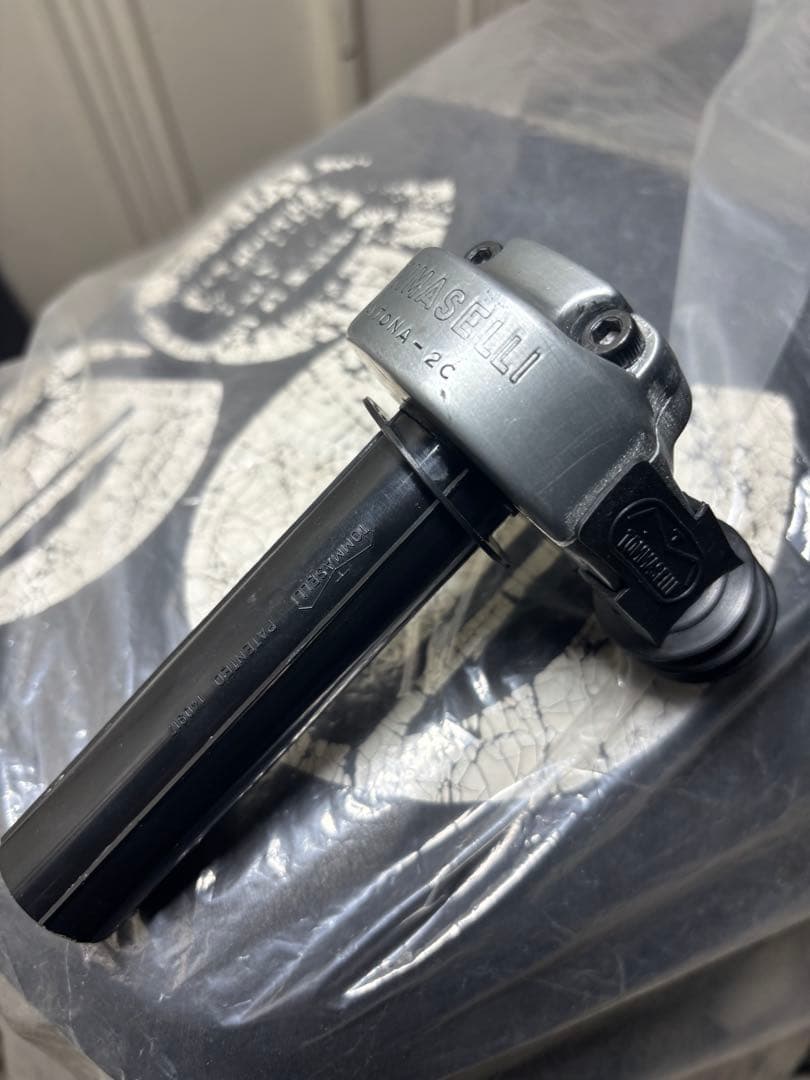 TOMMASELLI DAYTONA トマゼリ　スロットルホルダー2本引き