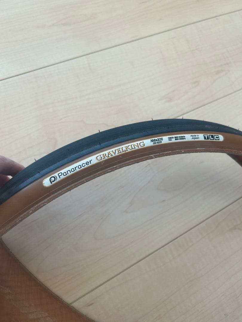 低走行品】PANARACER GRAVELKING TLC 32C 2本セット