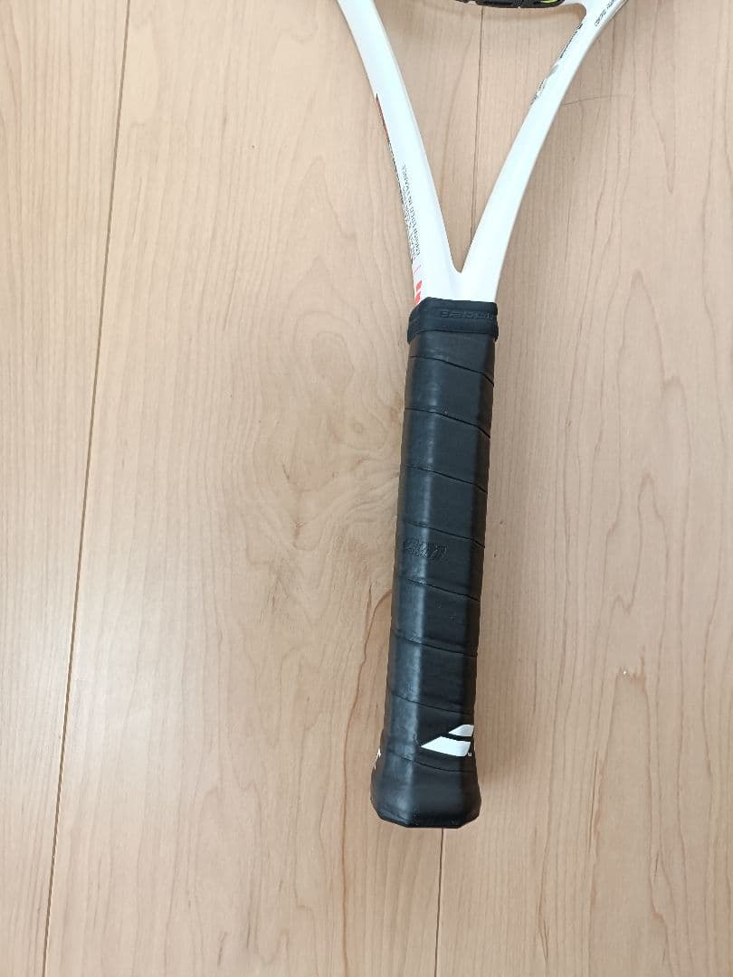 バボラ ピュアストライク100 G2 16x20