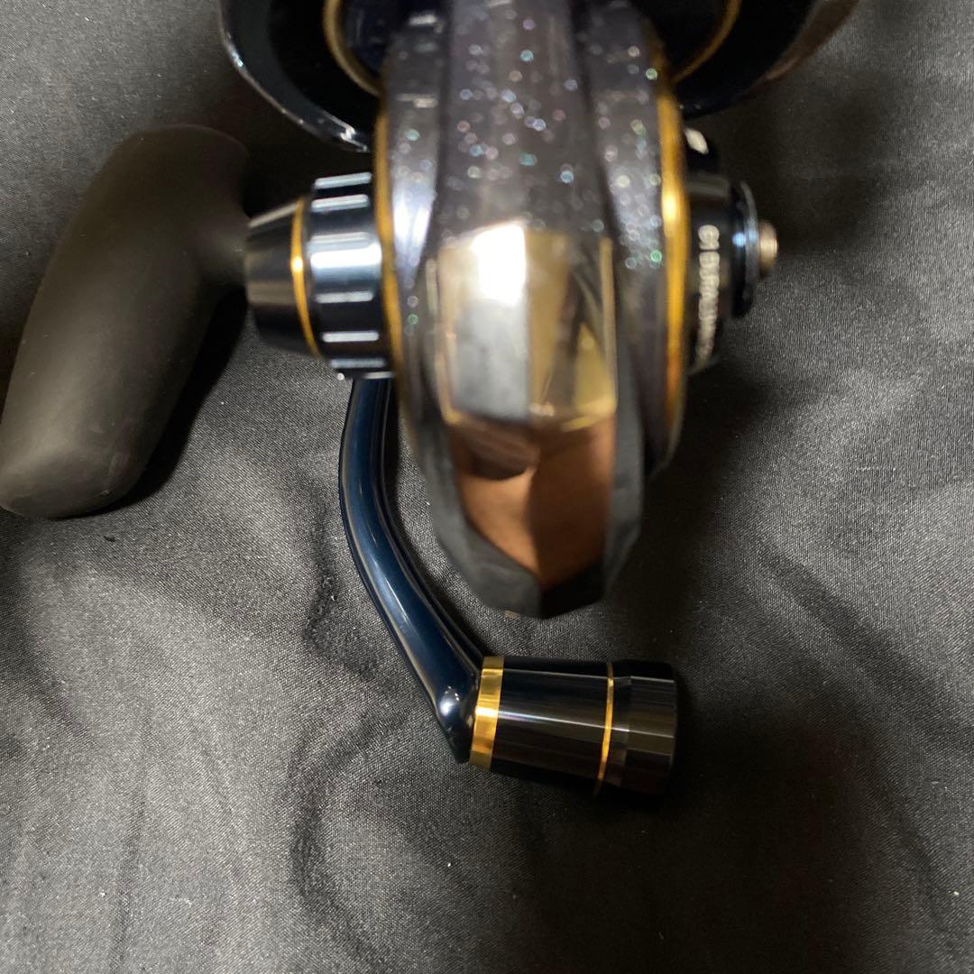 未使用品　箱付属品完備　Daiwa SALTIGA 8000