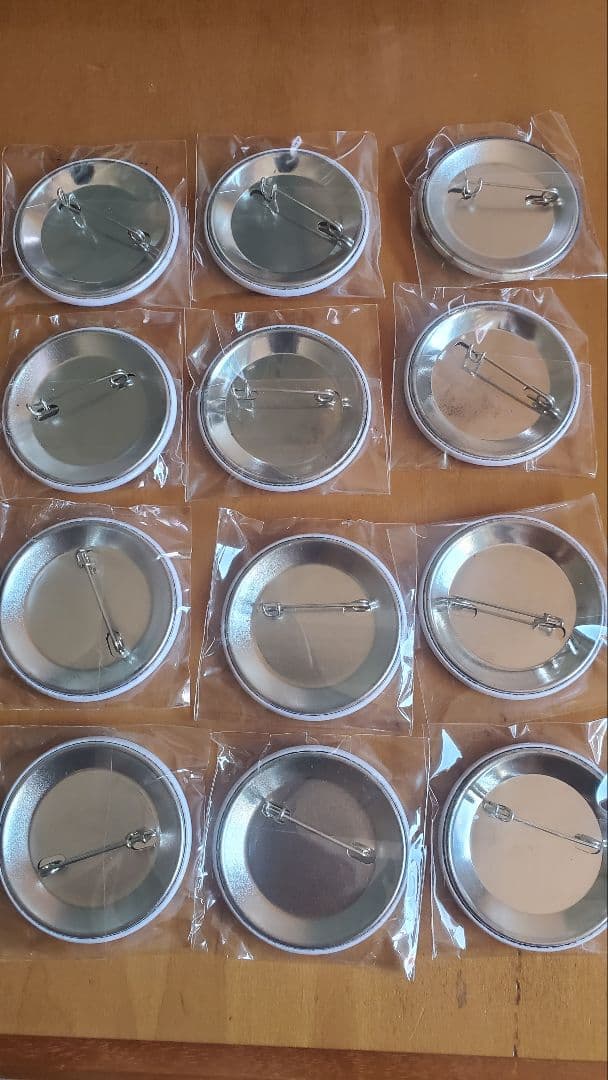 【最終値下】innocent grey 虚の少女 缶バッジ 16個セット