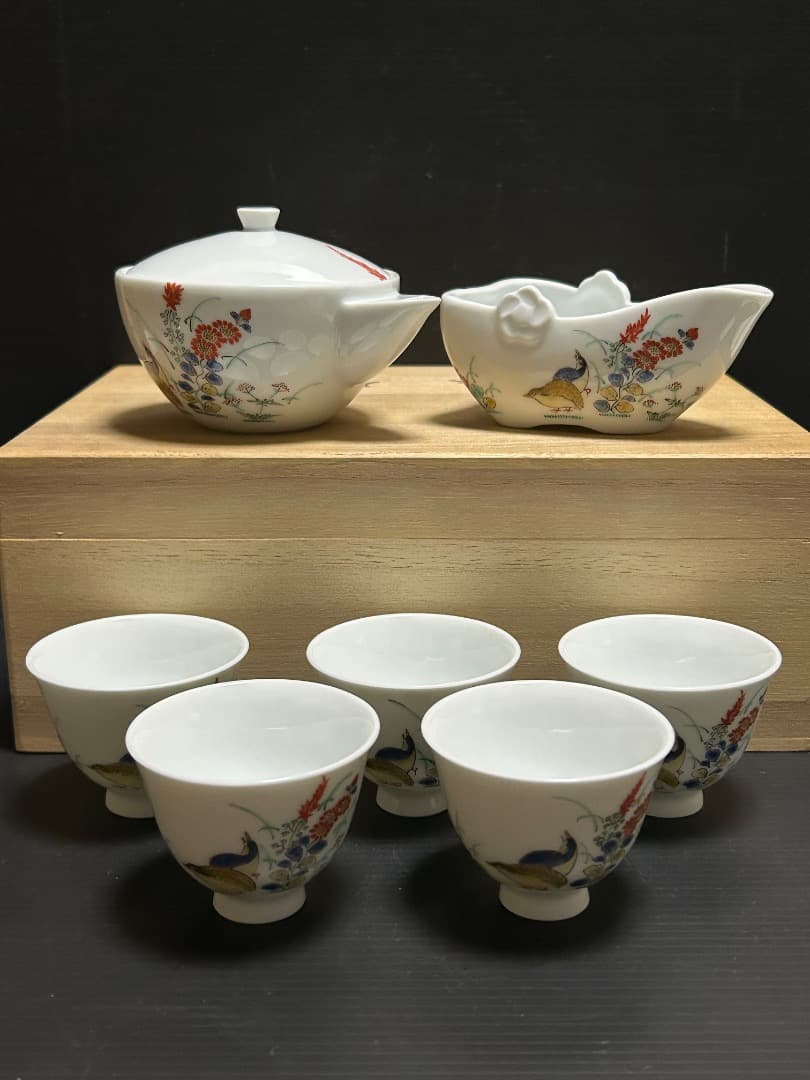 錦 秋草鶉文 煎茶器 (十三代 酒井田柿右衛門 作)