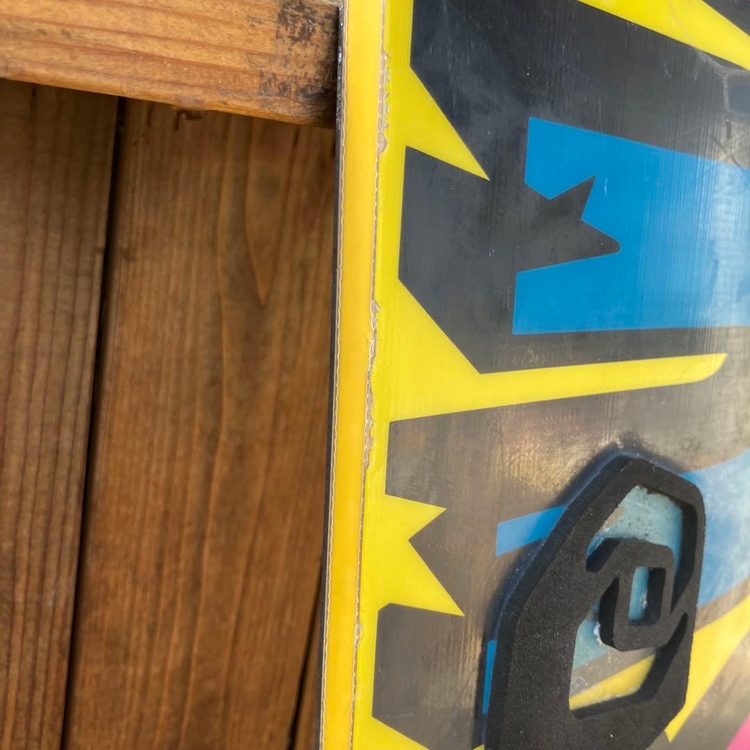 Forum フォーラム　スノーボード　ボード　黄色　グラフィック　153