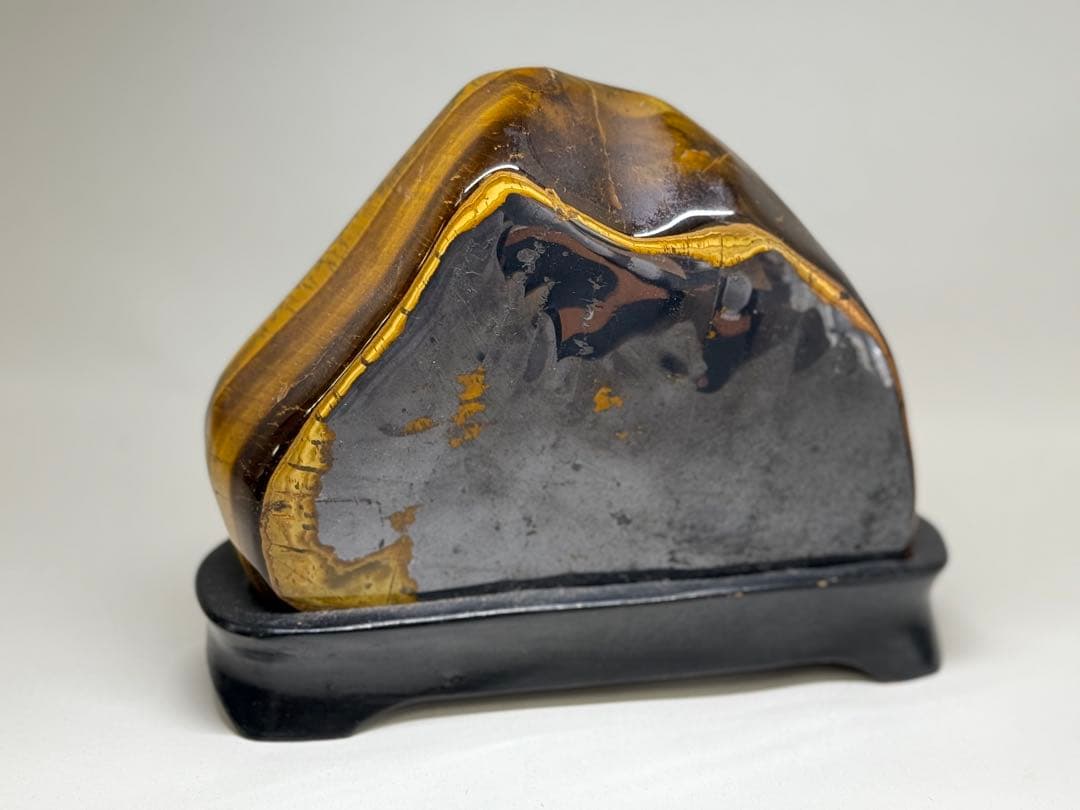 N 鑑賞品 美品 虎目石飾台付 1.4kg 宝石