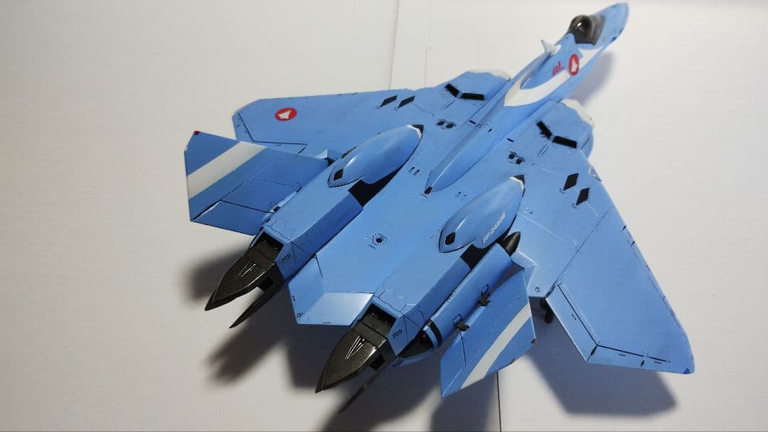 プラモデル完成機　1/72　VF-11Bと、VF-22Sの2機セット