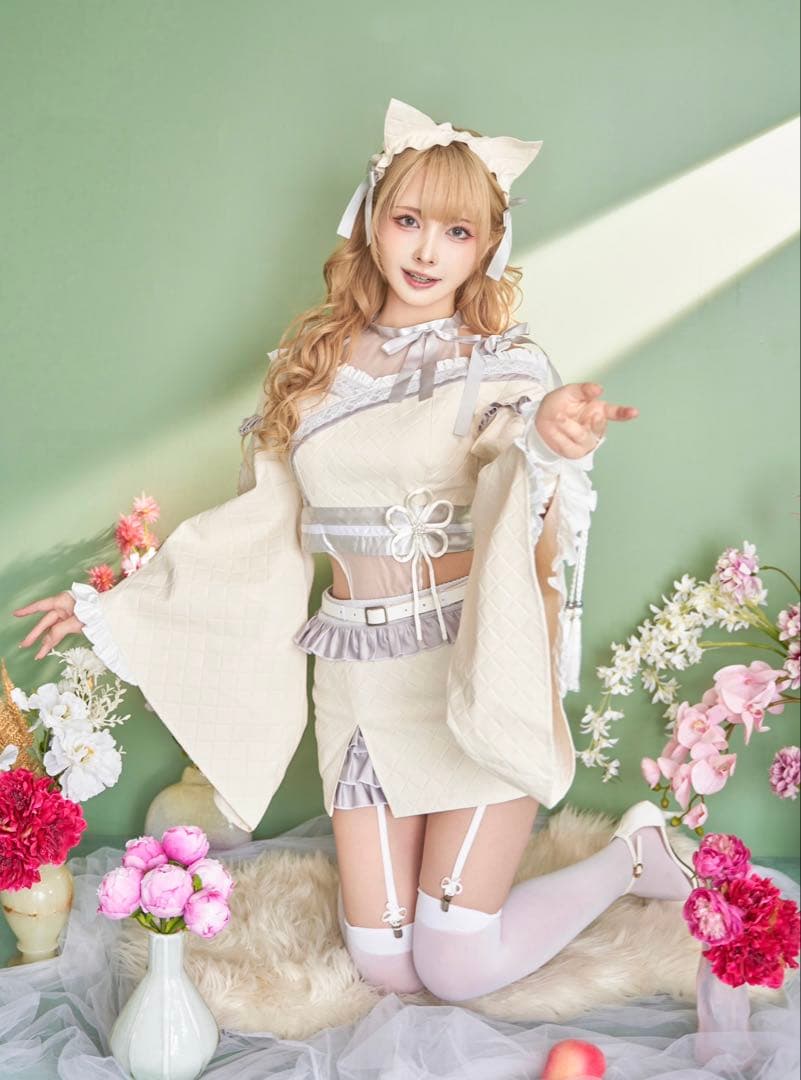 Malymoon リュクスダイヤカット白蛇セットアップ