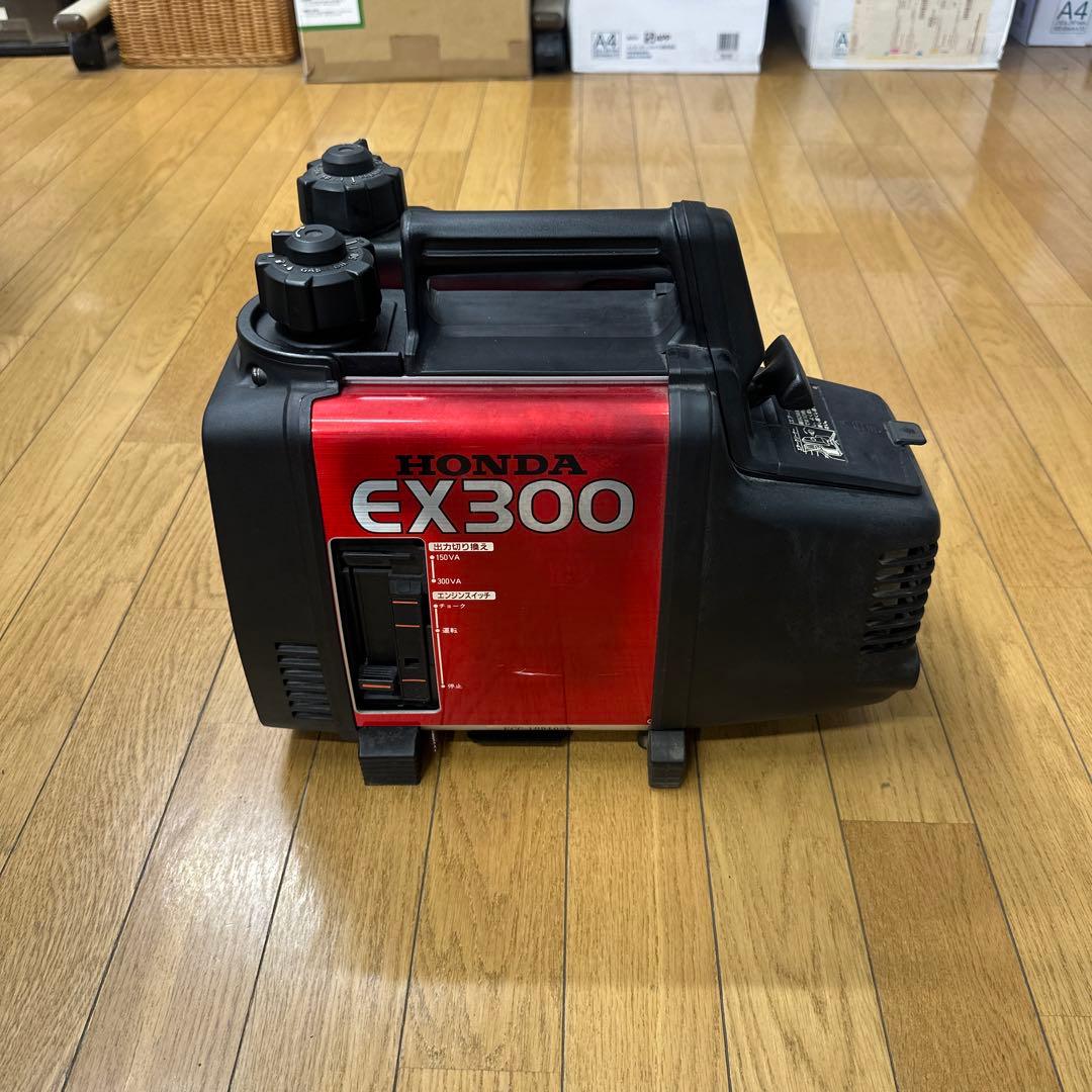 ぽ*ん様 ホンダ　インバーター発電機　EX300 サブタンク　カバー付き