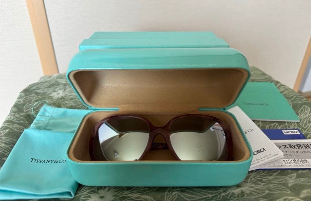 ⭐️12/5迄値下⭐️極美品Tiffany & Co. ラインストーンサングラス
