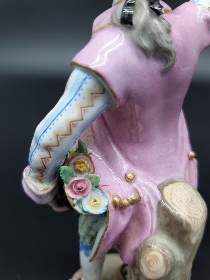 美品古マイセン／アシエ1768年『花摘みの男』大型フィギュリン美品1級品ボタン剣