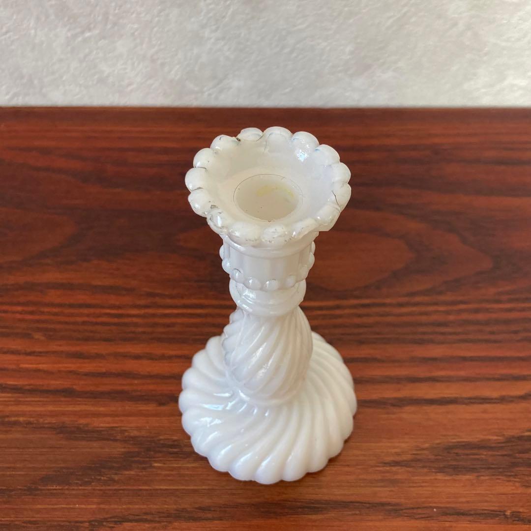 ミルクガラスの燭台　キャンドルスタンド　ドイツ　ヴィンテージ