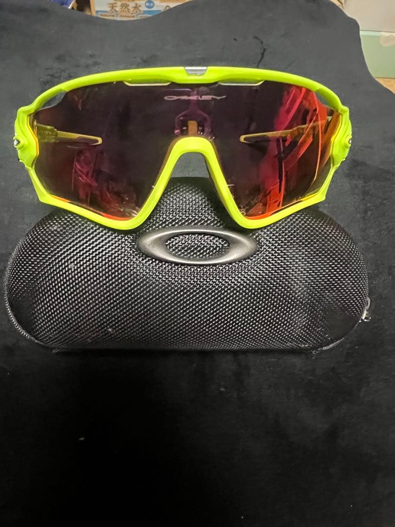 オークリー サングラス Jawbre 普通におすすめです！！購入時より半額以下