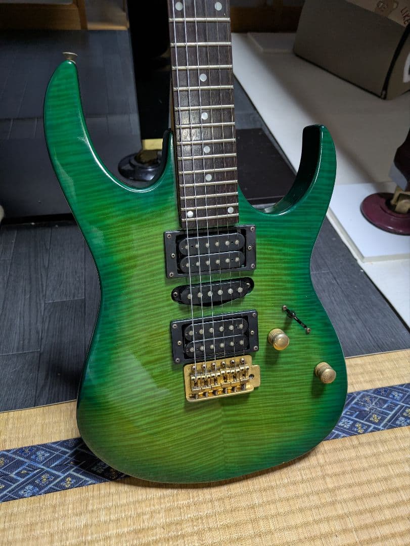 メイソン　Maison　 エレキギター 　グリーン