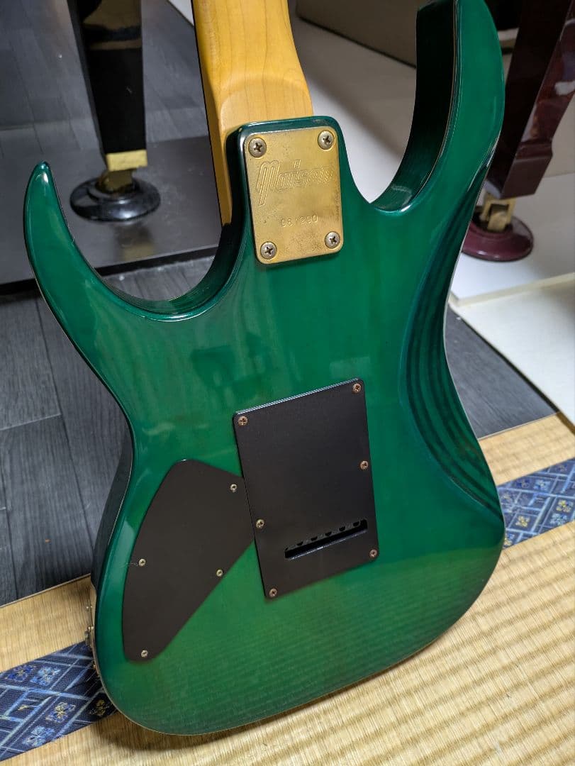メイソン　Maison　 エレキギター 　グリーン