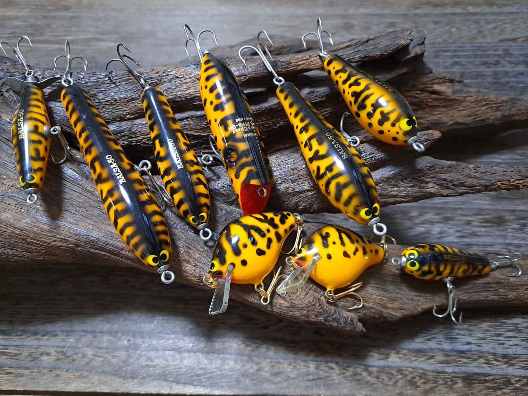 実釣未使用　美品　バルサ50　イエローコーチドッグ　9個セット