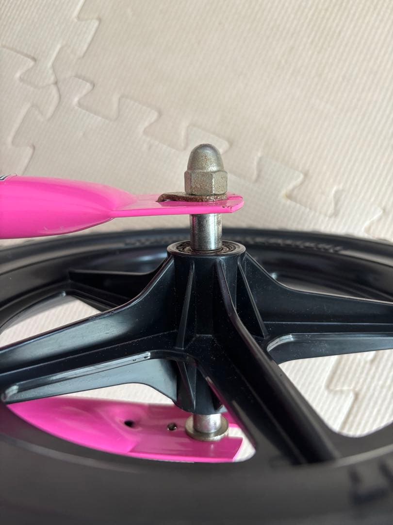 ⭐︎送料込み　カッコいい！　ハーレーダビッドソン　ストライダー　大きめサドル付き⭐︎