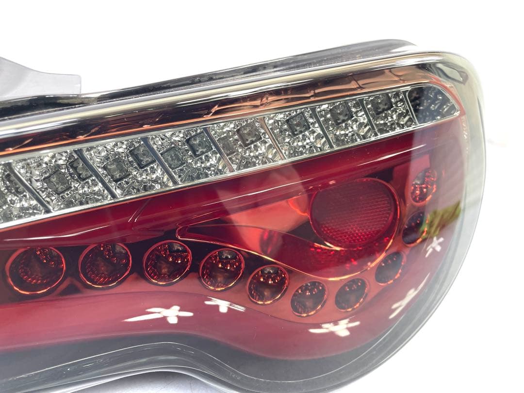 86(BRZ)SONAR ソナー テールランプ SK1710-TYF8612 右