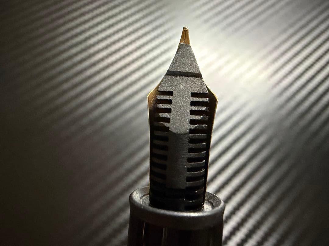 美品 モンブラン マイスターシュテュック 146 14K 全金 F 細字 万年筆