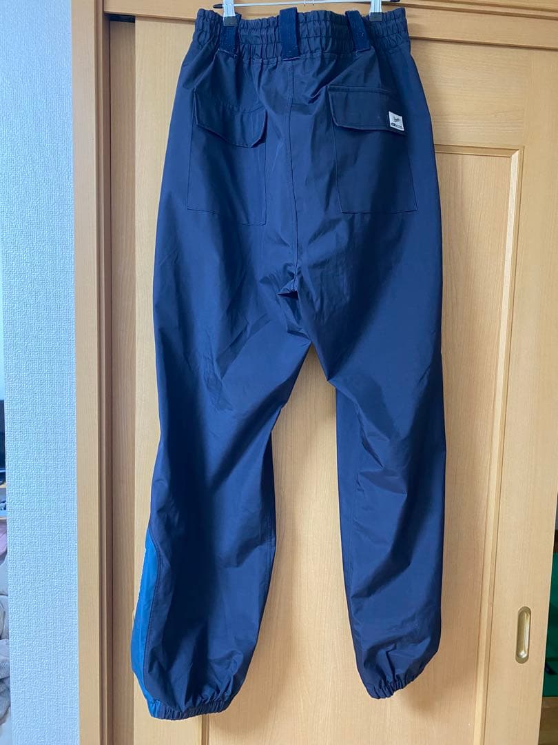 BSRABBIT ウェア上下 （上Lサイズ、下XLサイズ）