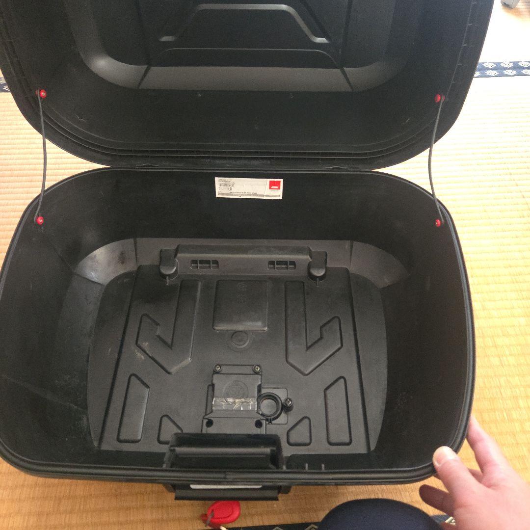 GIVIモノロックケース