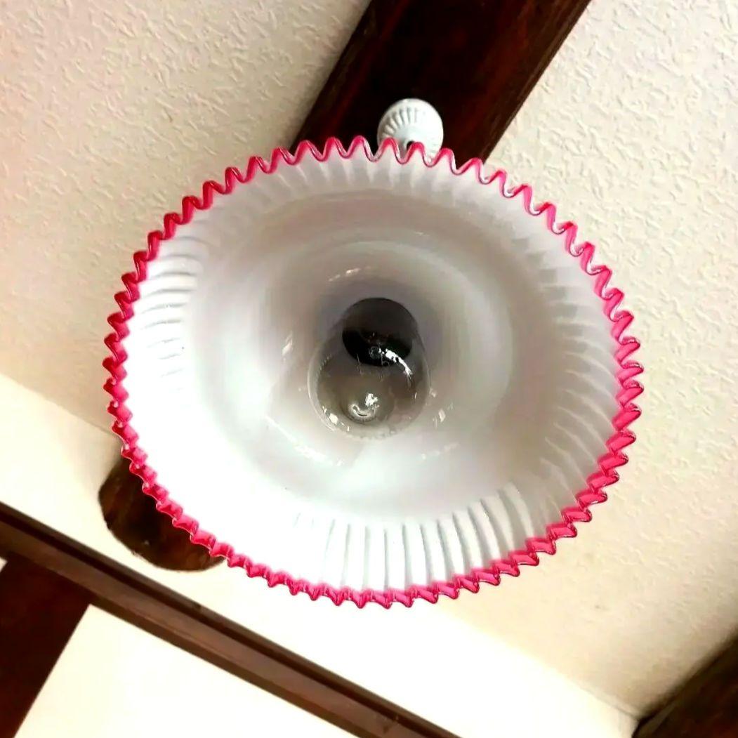 大正ガラス　アンティーク　　プリーツランプシェード