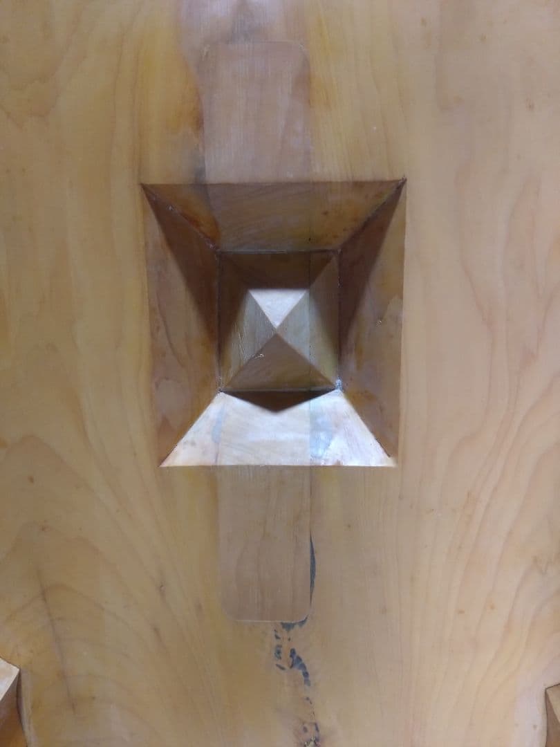 値下げ【囲碁】国産本榧　囲碁盤7.4寸板目　本蛤白石　那智黒石29号　囲碁セット