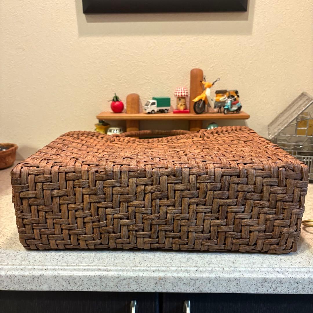 国産　山葡萄　手編み　かごバッグ①