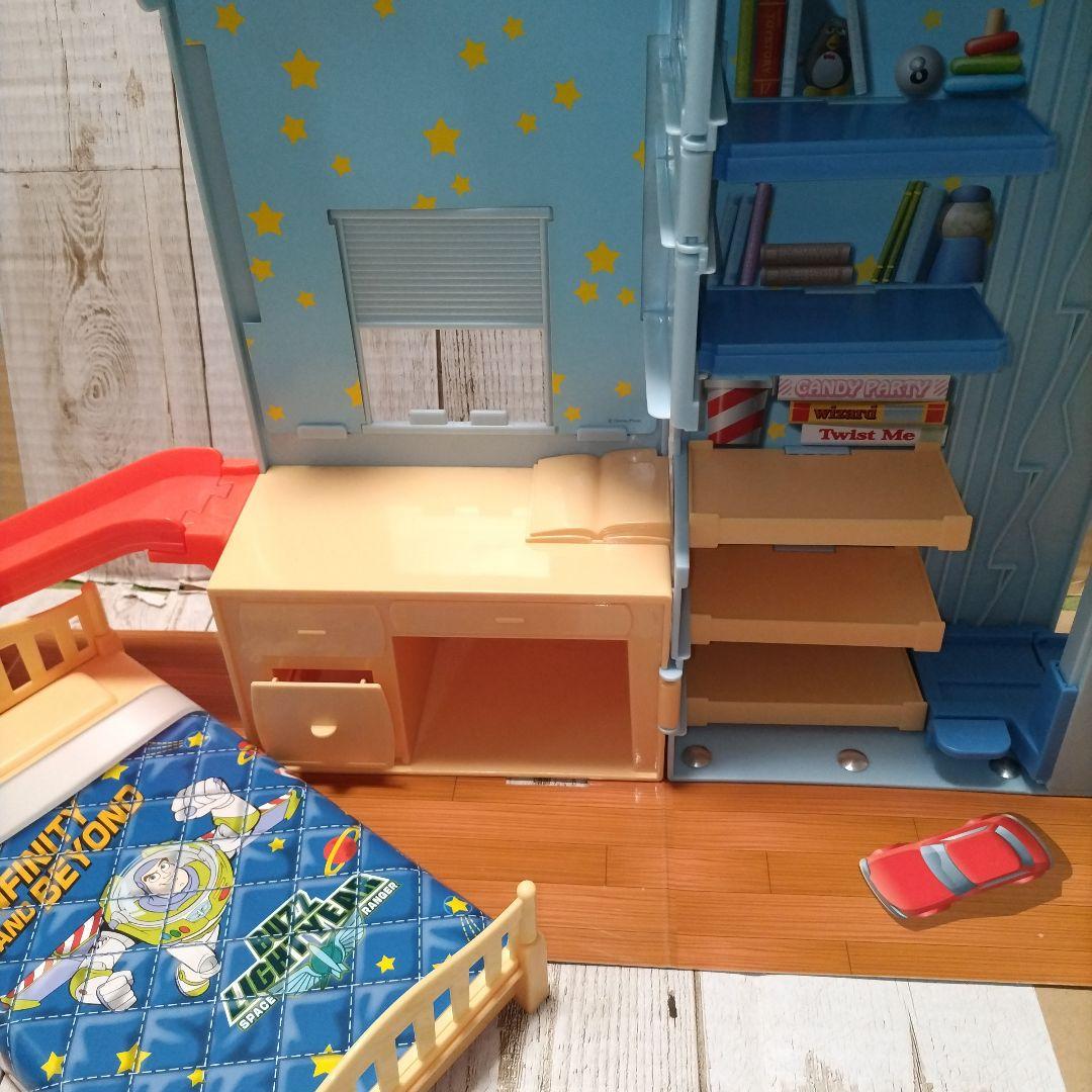 トミカ　トイストーリー　アンディルームに変身！パノラマバッグ　ドリームトミカ9台