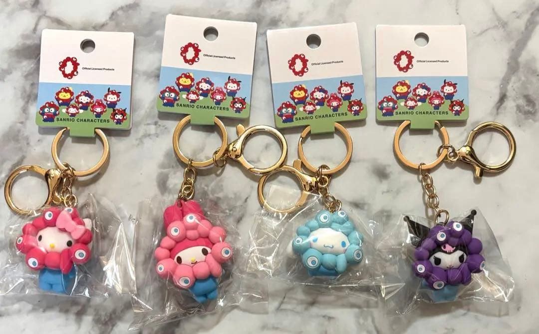 ミャクミャクサンリオパステルキーホールダー