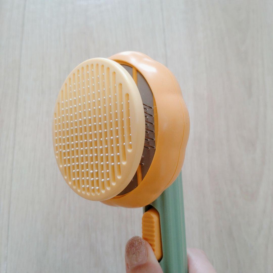 スリッカーブラシ ブラッシングブラシ 猫 犬 ワンプッシュ式 抜け毛取り