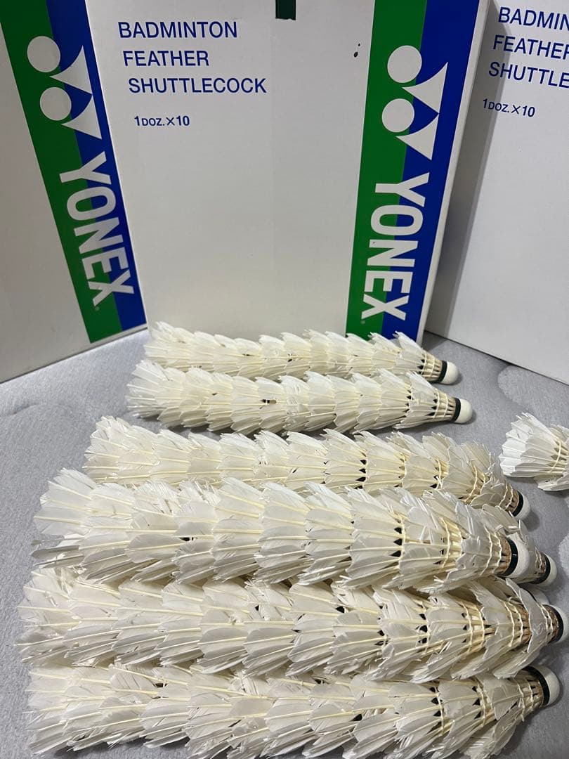 YONEX(AEROSENSA600〜500)綺麗中古シャトル120本新シャ2筒