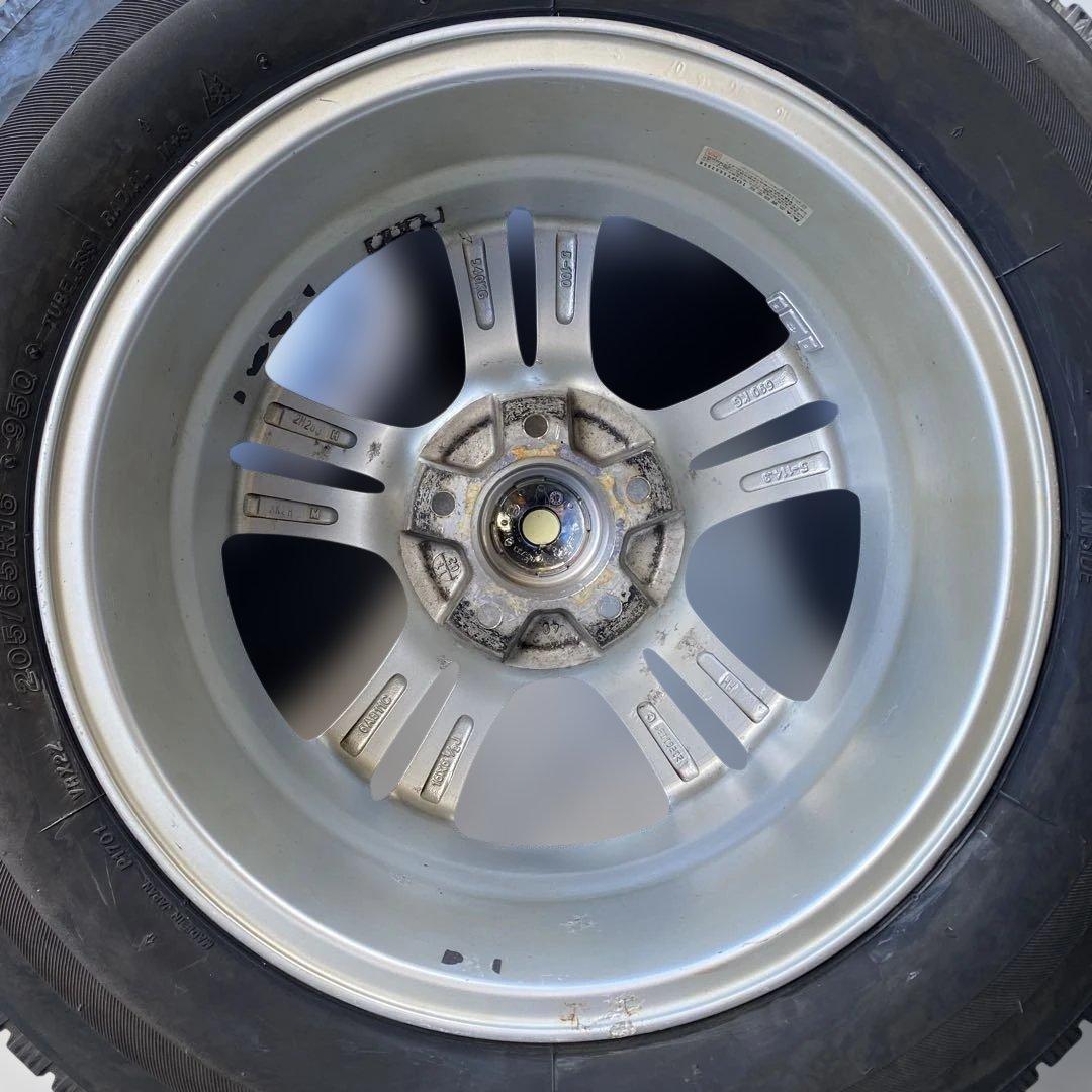 中古溝ありブリヂストンスタッドレスセット 205/65R16ヤリスクロス、セレナ