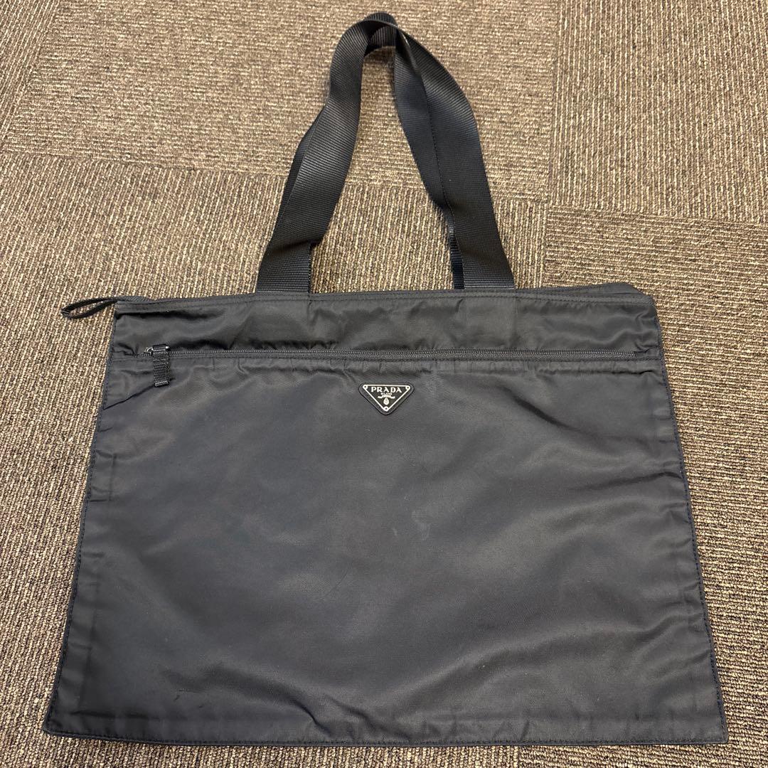 PRADA ブラックナイロントートバッグ