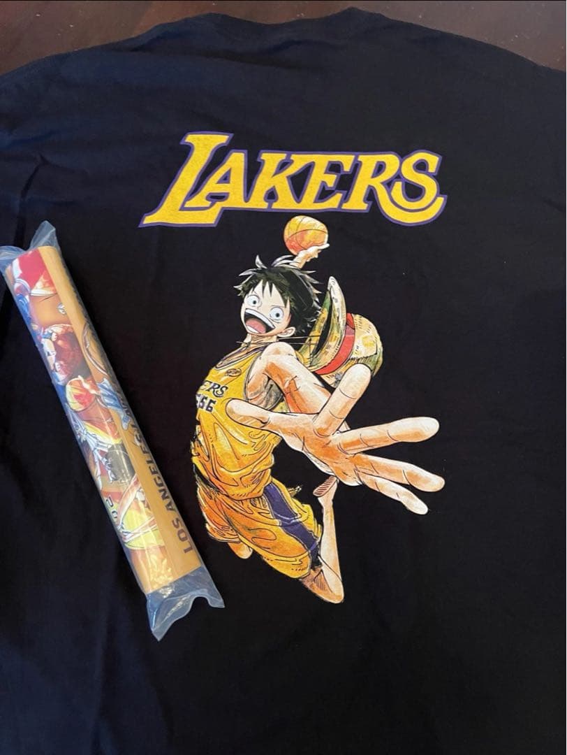【非売品】ONE PIECE × LAKERS コラボTシャツ & ポスター
