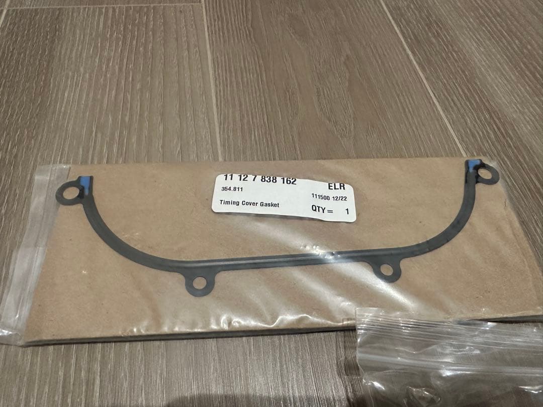 【安心のUSA製】 M3 E90/92/93向けクロモリ製VANOSカバー